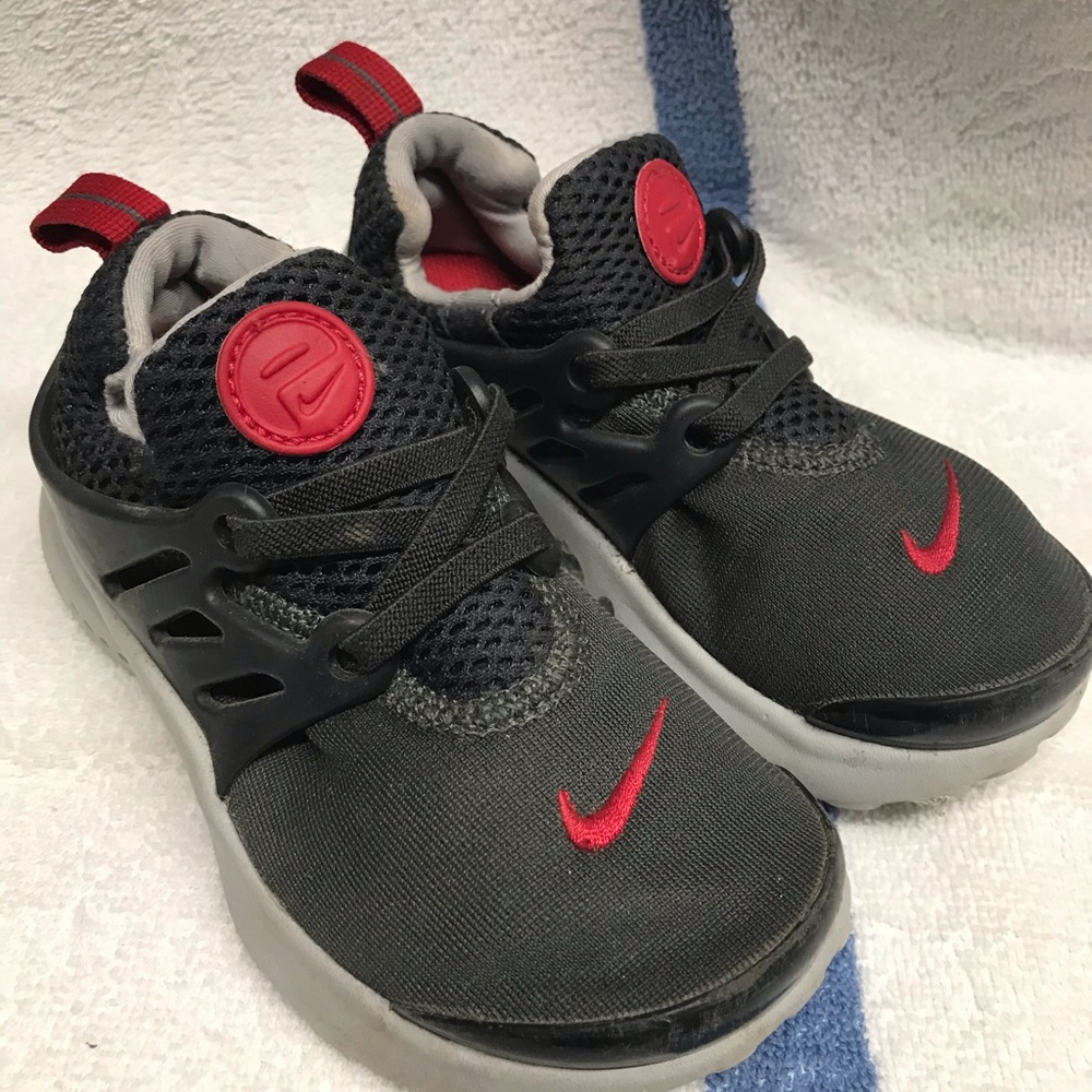 Nike Shoes Boys Size 10